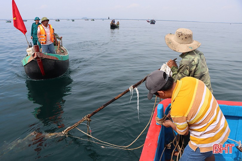 Hà Tĩnh “mạnh tay” xử lý khoanh nuôi thủy sản bất hợp pháp