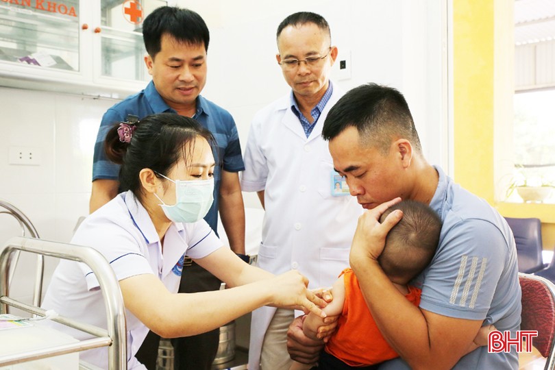 Chưa tiêm chủng vắc-xin, nhiều trẻ em Hà Tĩnh mắc bệnh ho gà