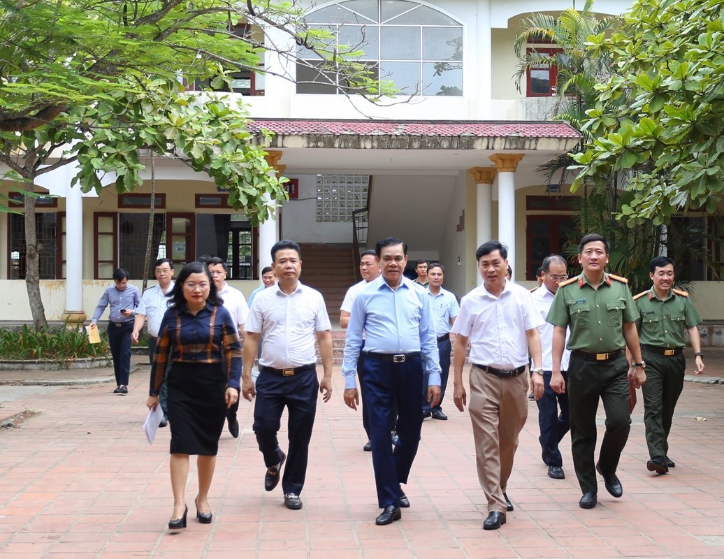 Chủ động "kịch bản" cấp điện phục vụ kỳ thi tốt nghiệp THPT năm 2024 tại Hà Tĩnh