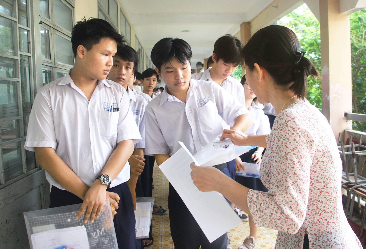 TP Hồ Chí Minh đưa tình yêu biển đảo, quê hương vào đề thi Văn lớp 10