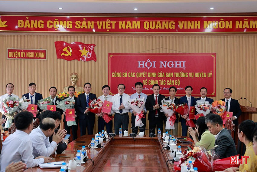 Nghi Xuân bổ nhiệm, luân chuyển, điều động nhiều cán bộ chủ chốt