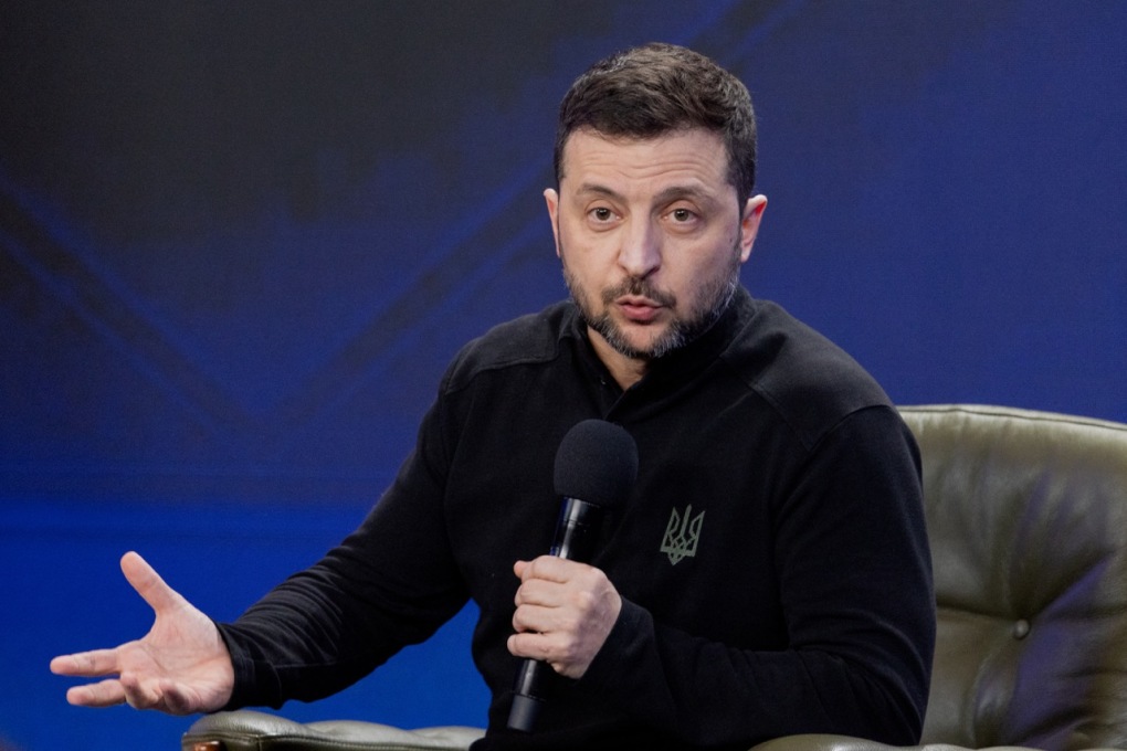 Ông Zelensky chỉ trích Mỹ ép dân Ukraine '10 đời gánh nợ'