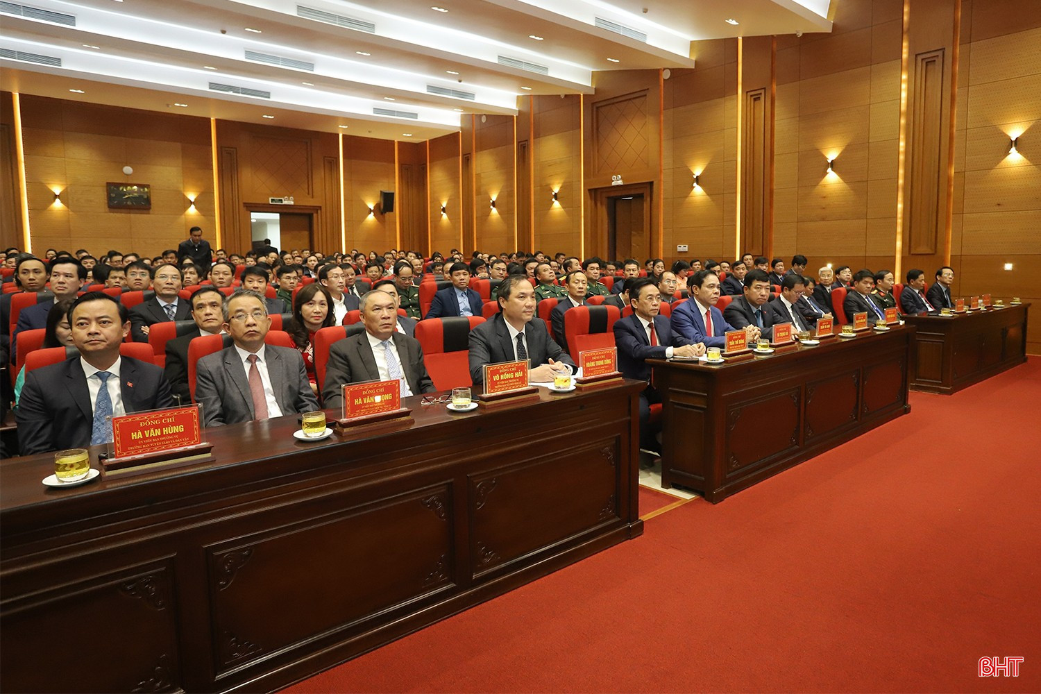 Ban Chấp hành Đảng bộ tỉnh Hà Tĩnh công bố các quyết định về tổ chức bộ máy và cán bộ