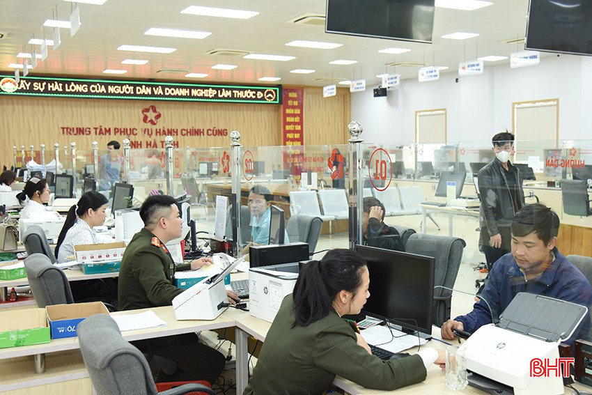 Từng bước tinh gọn tổ chức bộ máy, đảm bảo thông suốt nhiệm vụ