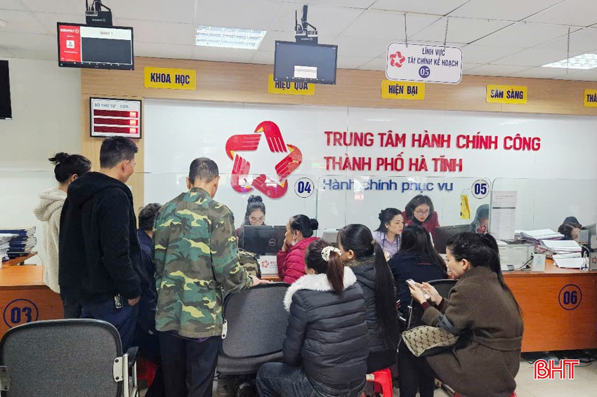 Trung tâm Hành chính công TP Hà Tĩnh làm gì để giảm quá tải?