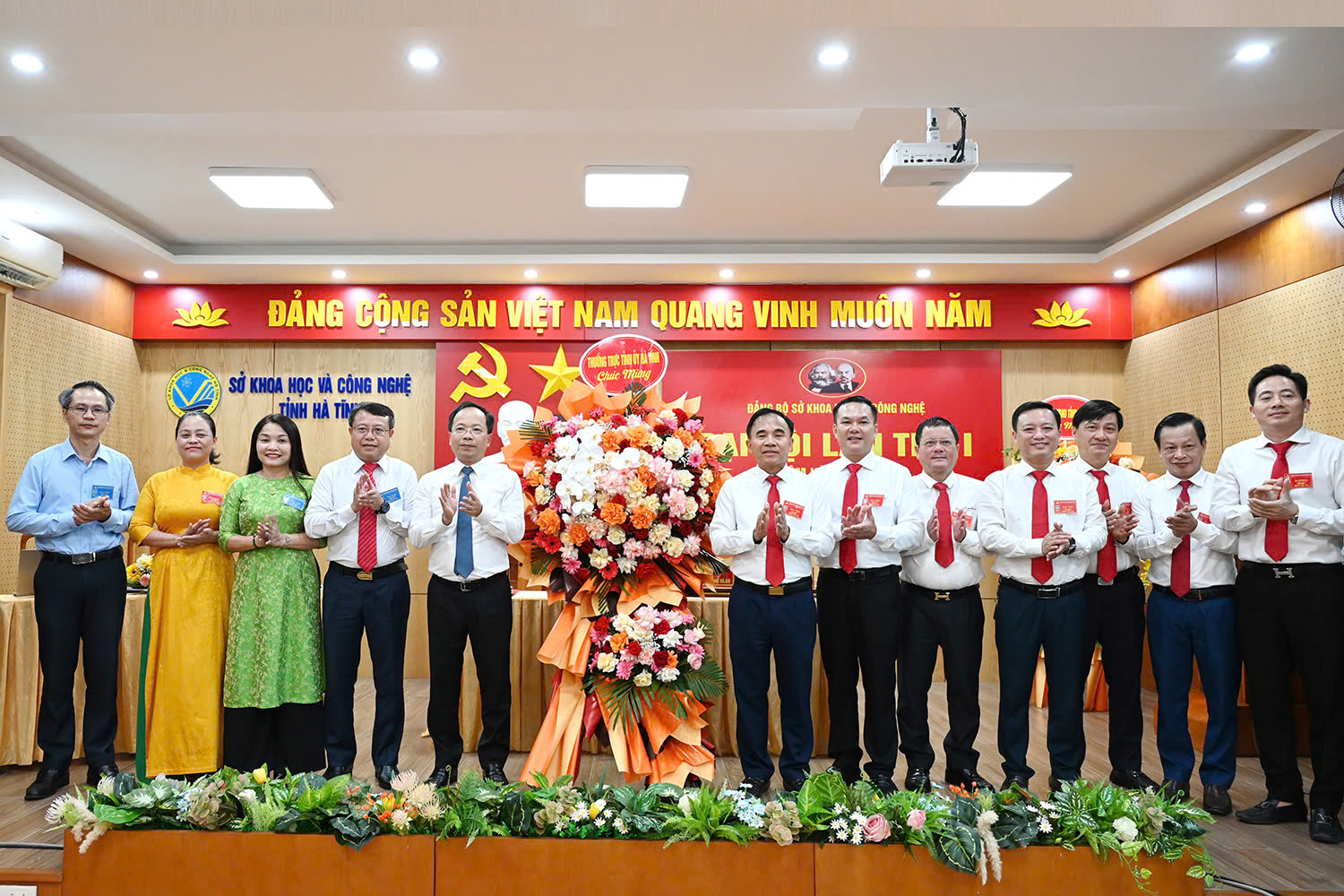 Đồng chí Nguyễn Duy Lâm, Bí thư Tỉnh ủy tham dự Đại hội lần thứ nhất, nhiệm kỳ 2025 – 2030 Đảng bộ Sở Khoa học và Công nghệ Hà Tĩnh