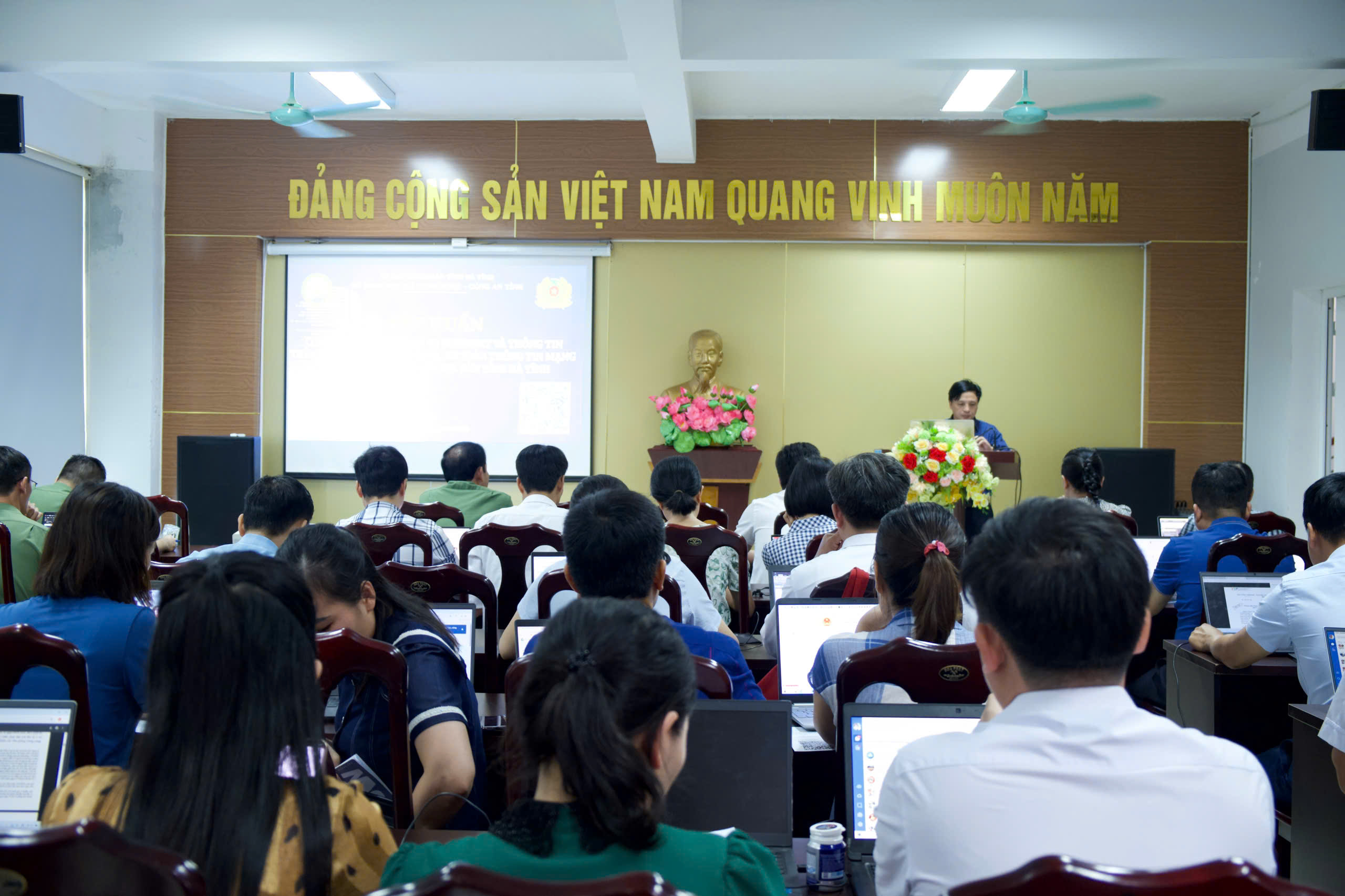 Tập huấn công tác đảm bảo an toàn thông tin, an ninh mạng