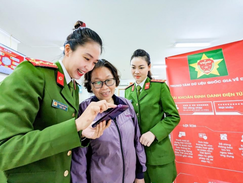 Mang “trái tim số” đến gần hơn với Nhân dân