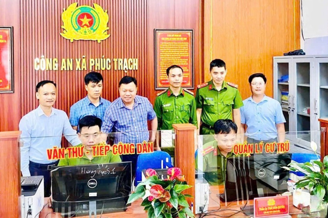 Hà Tĩnh: Nhiều xã, phường hoàn thành thu nhận hồ sơ cấp đổi thẻ đảng viên