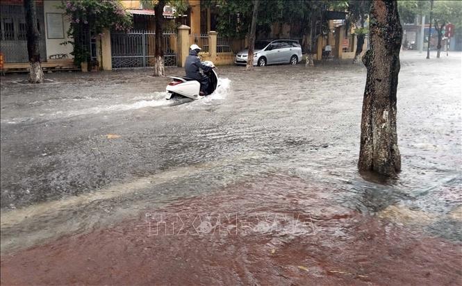 Thủ tướng yêu cầu triển khai quyết liệt công tác ứng phó bão số 5
