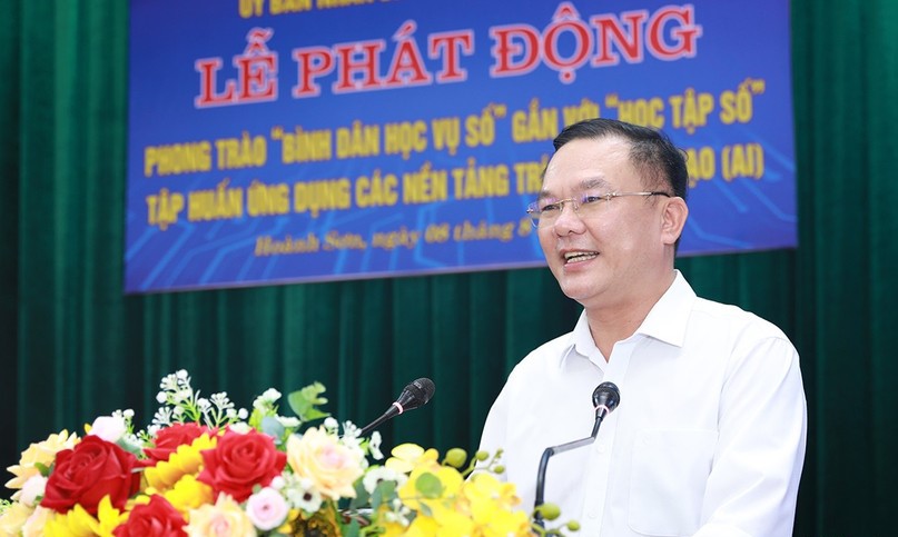 Xây dựng phong trào “Bình dân học vụ số” gắn liền “Học tập số” ở phường Hoành Sơn