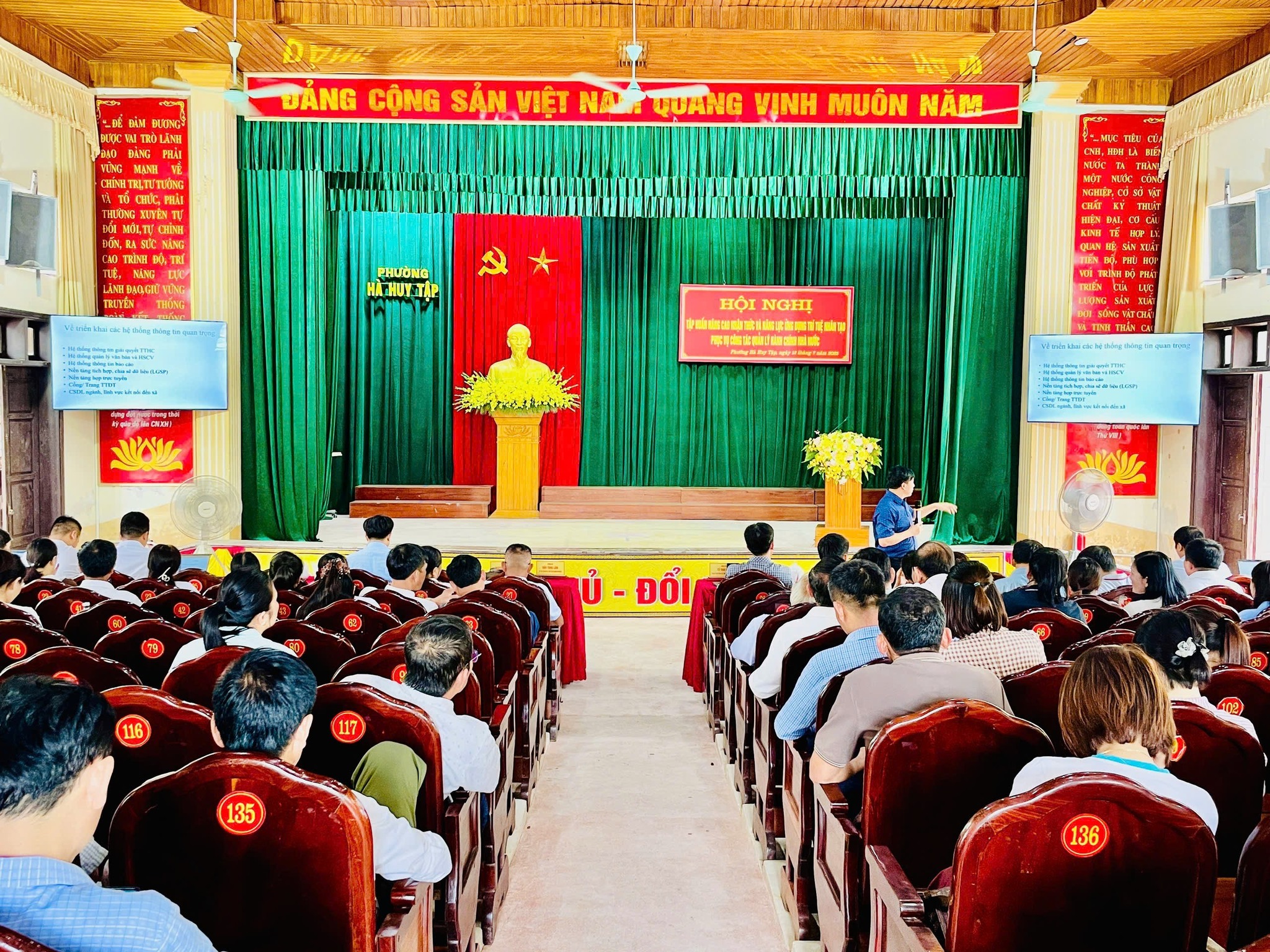 Hội nghị tập huấn nâng cao năng lực ứng dụng trí tuệ nhân tạo trong quản lý nhà nước