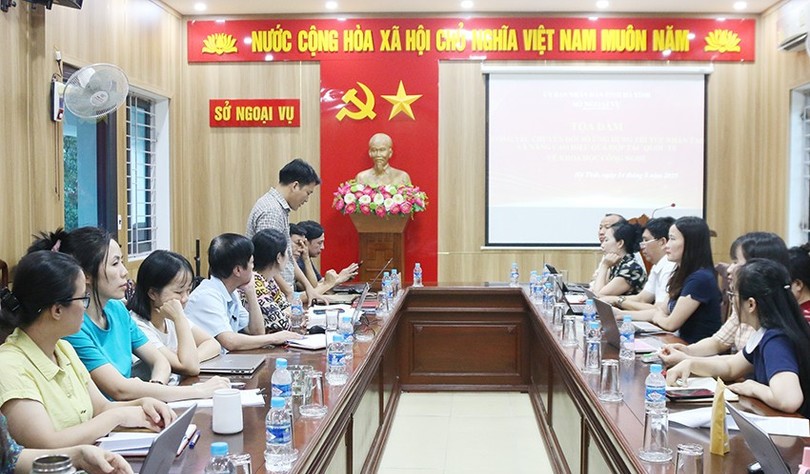 Tọa đàm "Nâng cao năng lực chuyển đổi số cho cán bộ làm công tác đối ngoại"