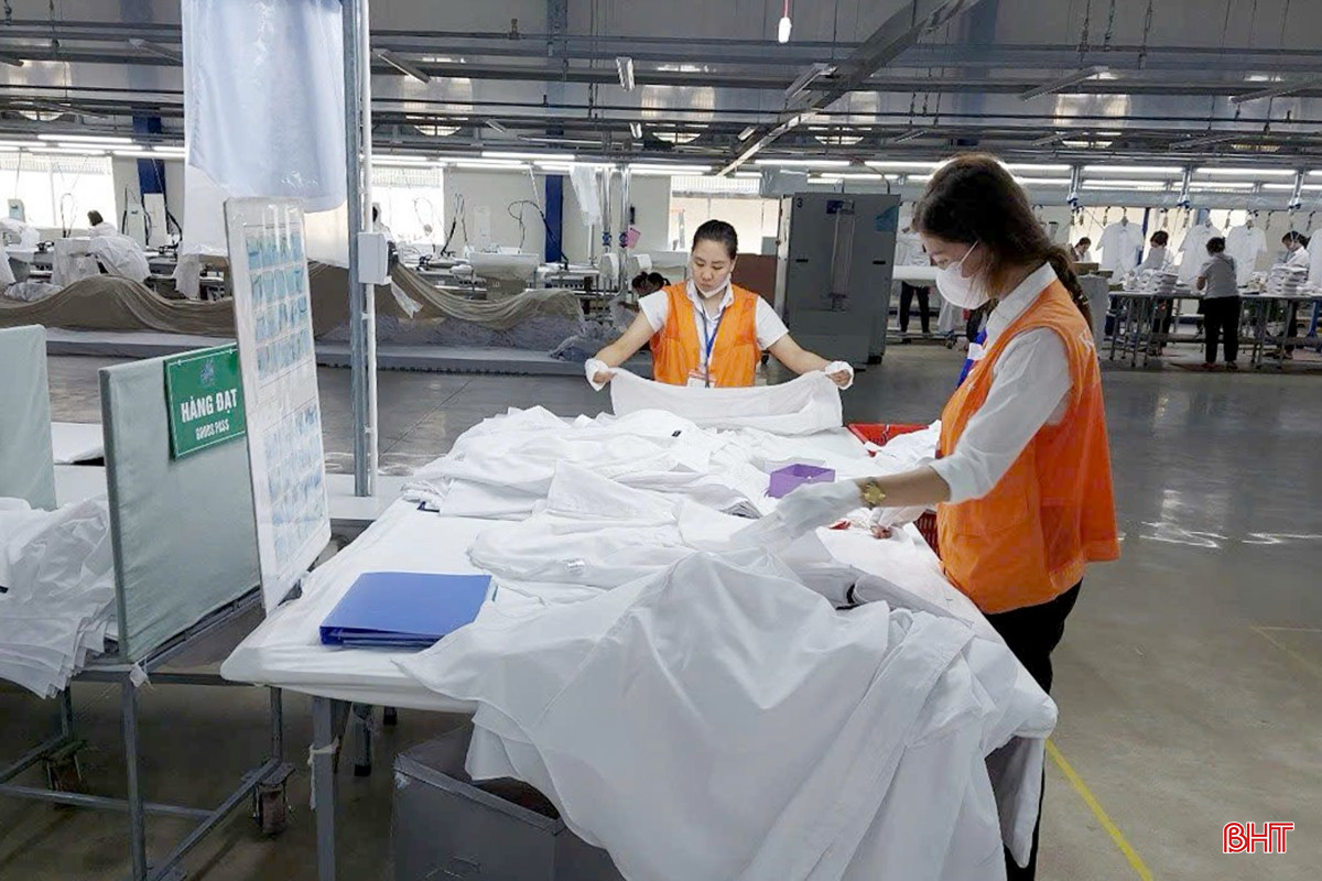 Thi đua lao động, sản xuất chào mừng Đại hội Đảng bộ tỉnh