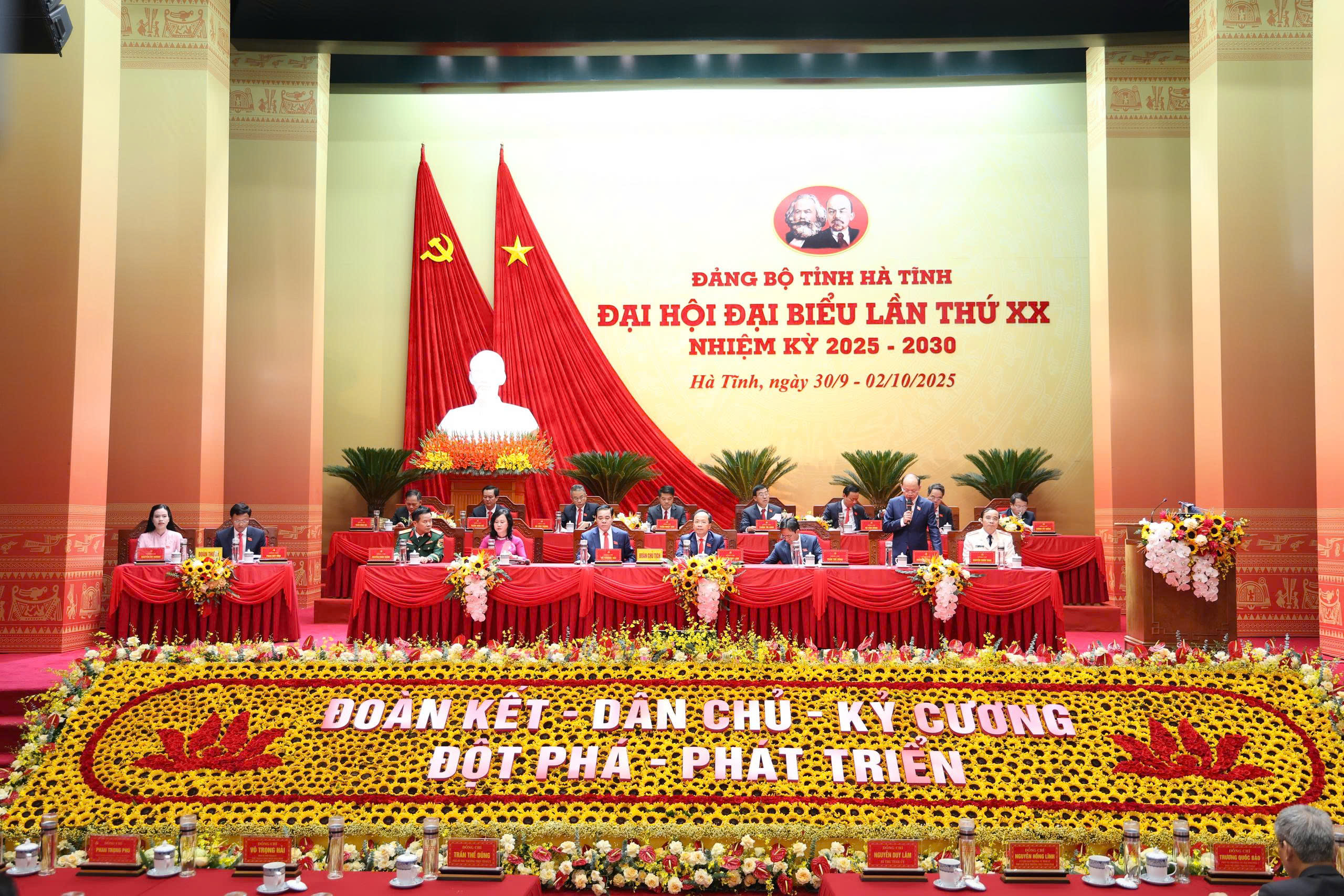 Khai mạc phiên trù bị Đại hội đại biểu Đảng bộ tỉnh Hà Tĩnh lần thứ XX, nhiệm kỳ 2025-2030