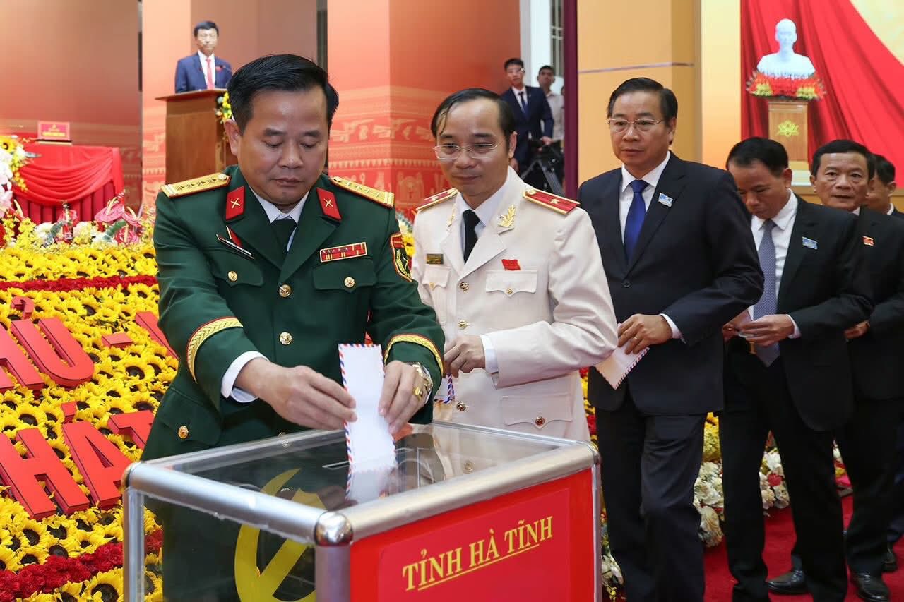 Hà Tĩnh phát động ủng hộ đồng bào bị thiệt hại do bão số 10