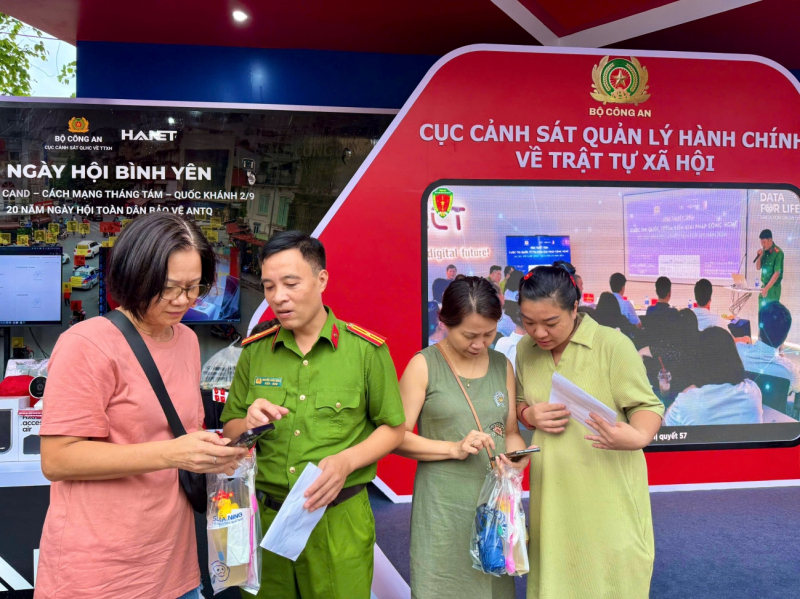 VNeID – Hành trình số hóa mang tiện ích đến với người dân