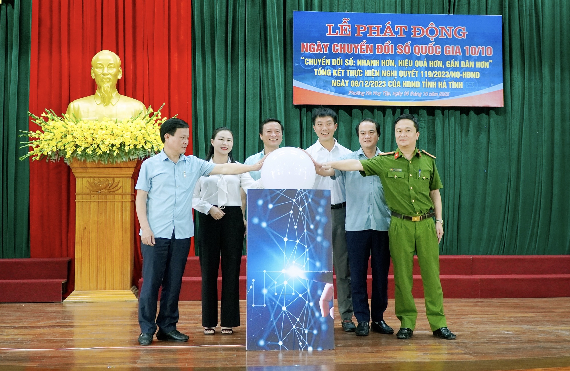 Phường Hà Huy Tập phát động ngày chuyển đổi số quốc gia 10/10