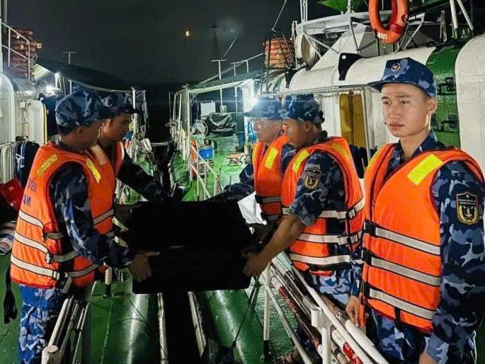 Chủ động ứng phó với áp thấp nhiệt đới trên Biển Đông, đảm bảo an toàn cho người và phương tiện