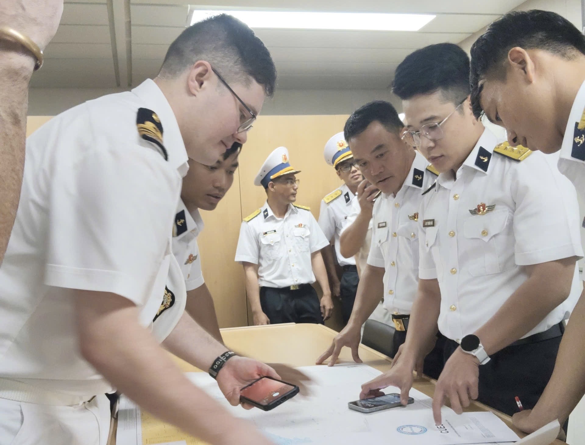 Tàu 379, Lữ đoàn 167 Hải quân Việt Nam luyện tập chung với tàu Hải quân Hoàng gia New Zealand