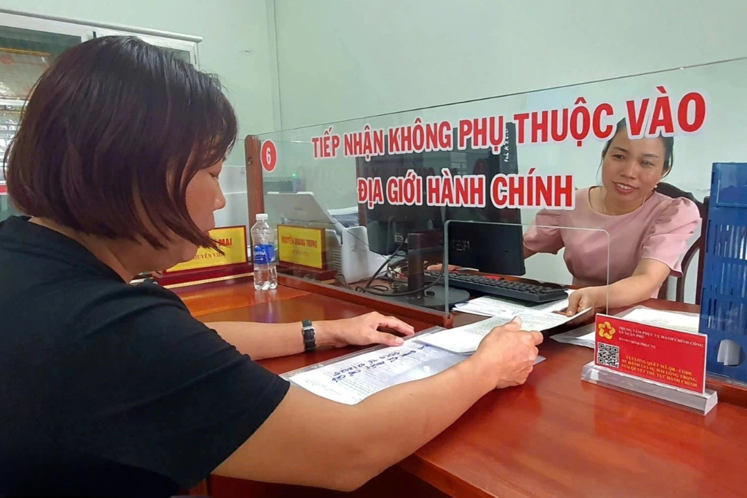 Không được yêu cầu dân xuất trình giấy tờ đã tích hợp trên VNeID