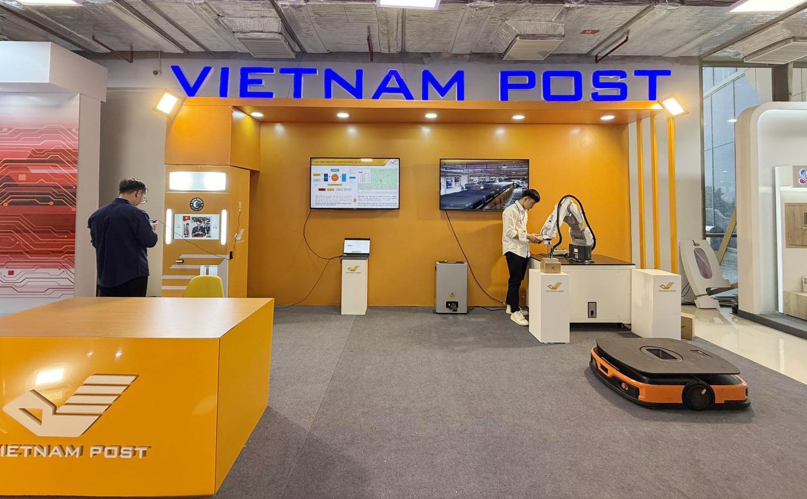 Vietnam Post khẳng định vị thế tiên phong trong chuyển đổi số tại Triển lãm Đổi mới sáng tạo Việt Nam 2025