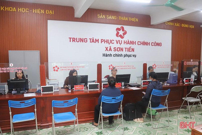Nhiều tiện ích khi sử dụng VNeID thực hiện dịch vụ công trực tuyến