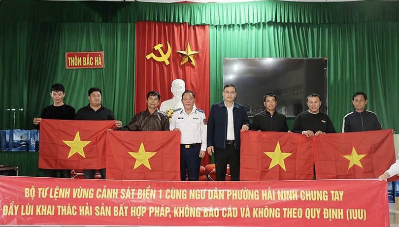 Cảnh sát biển đồng hành cùng ngư dân Hà Tĩnh: Lan tỏa tình yêu biển đảo và trách nhiệm cộng đồng