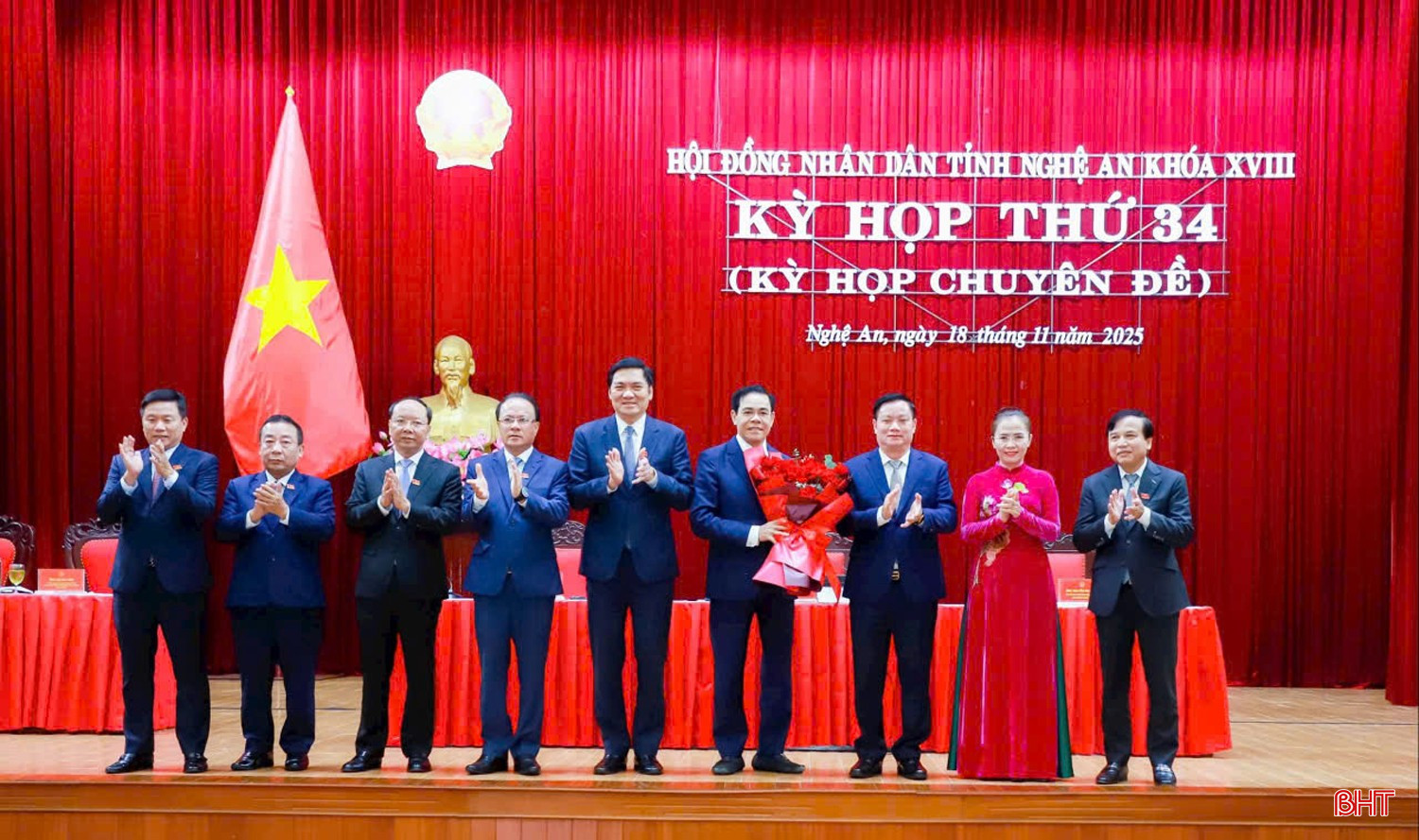 Đồng chí Võ Trọng Hải được bầu giữ chức Chủ tịch UBND tỉnh Nghệ An