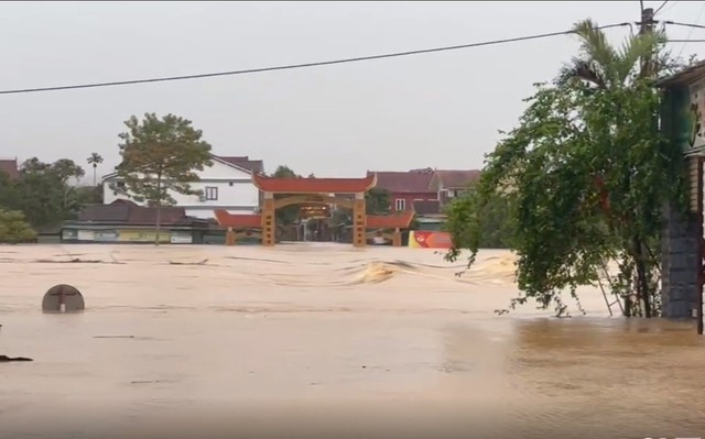 Tập trung ứng phó và kịp thời khắc phục hậu quả mưa lũ