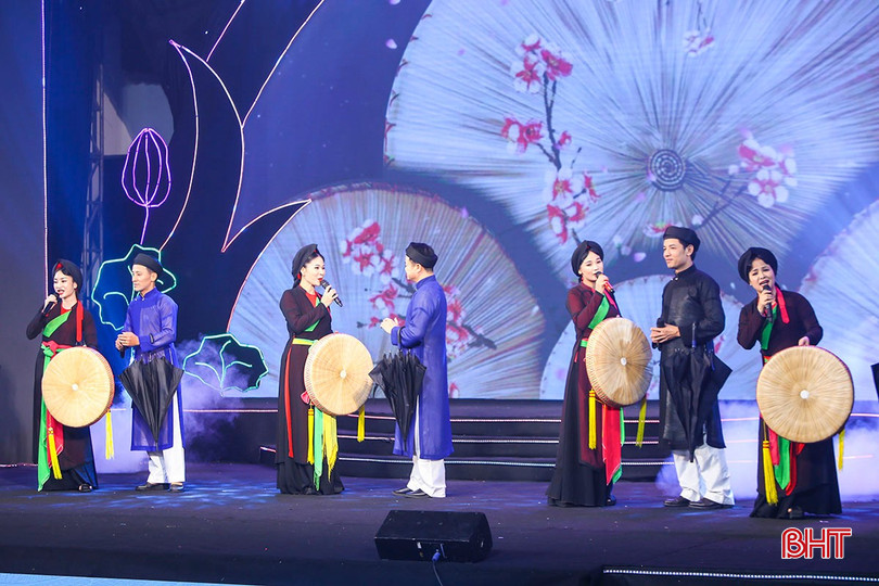 Truyện Kiều làm giàu thêm di sản văn hóa phi vật thể 3 miền