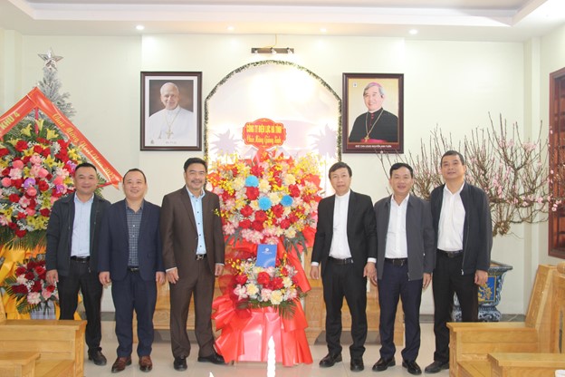 Công ty Điện lực Hà Tĩnh chúc mừng Giáng sinh tới các Giáo phận công giáo trên địa bàn
